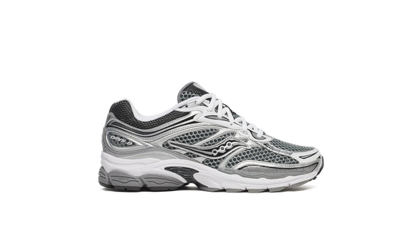SAUCONY