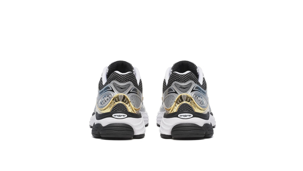 SAUCONY PROGRID OMNI 9 SILVER & GOLD