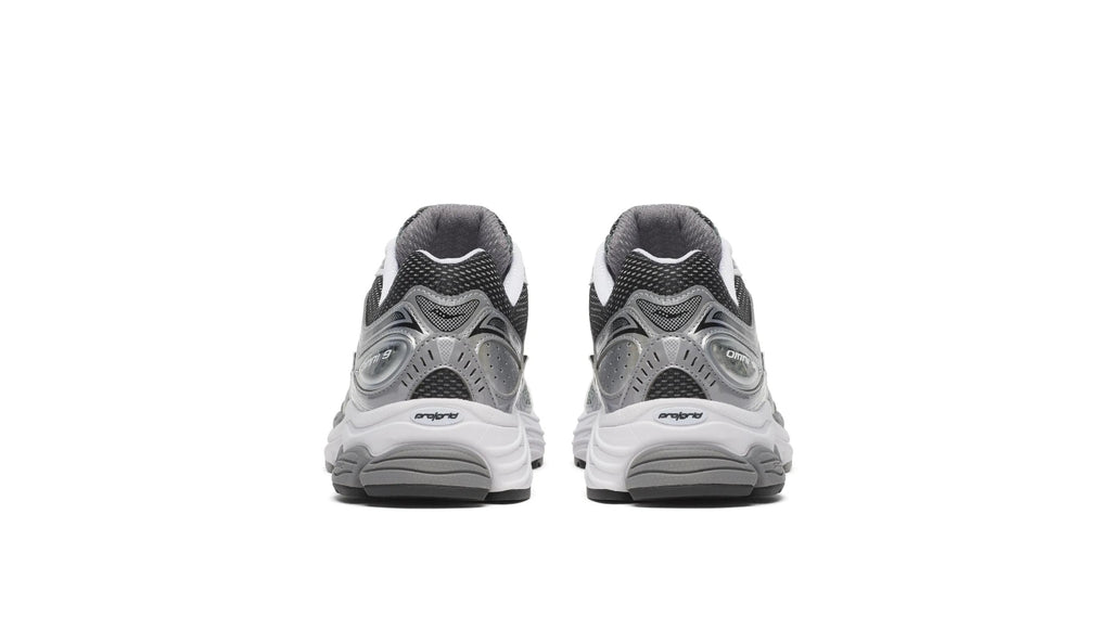 SAUCONY PROGRID OMNI 9 SILVER