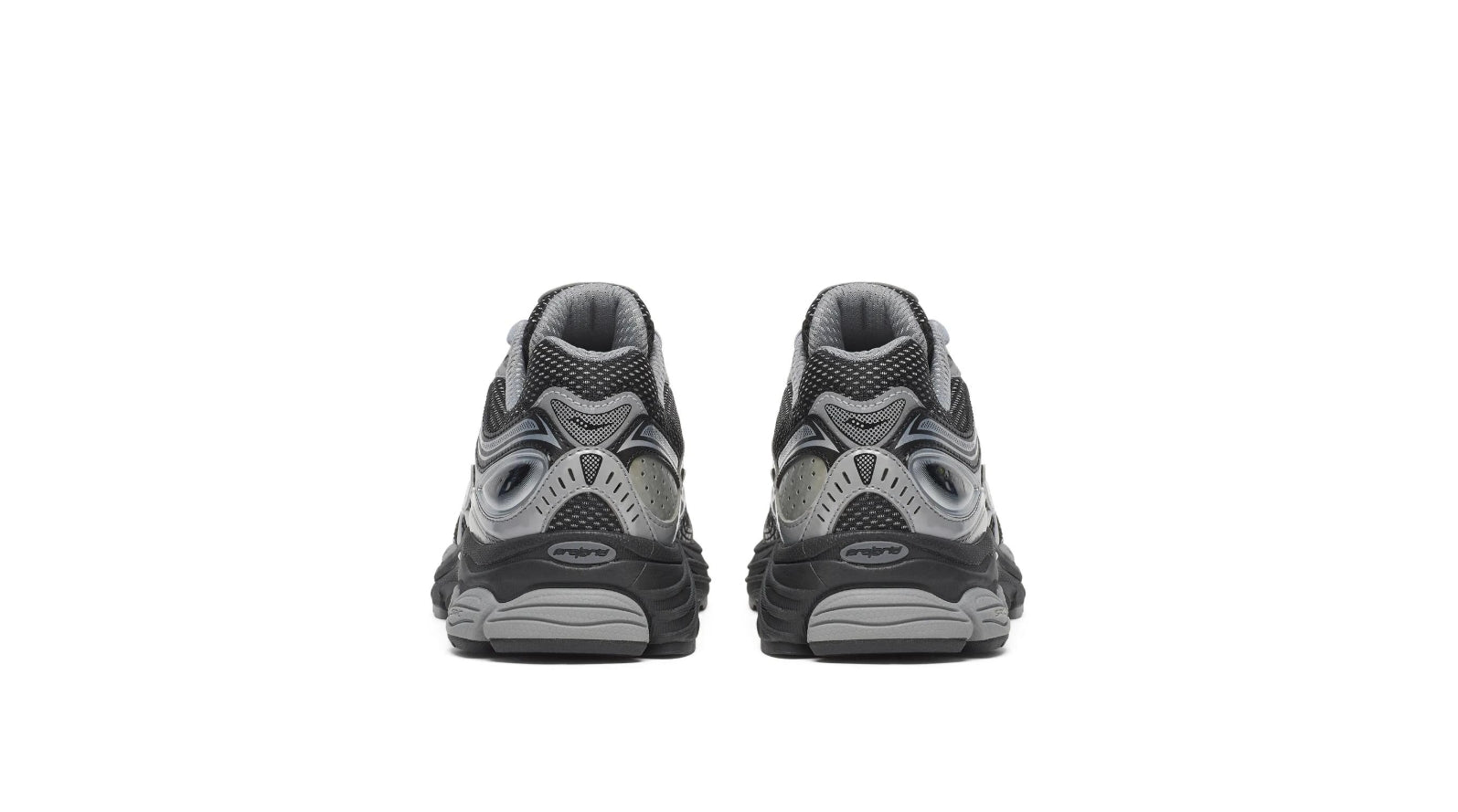 SAUCONY PROGRID OMNI 9 BLACK & SILVER
